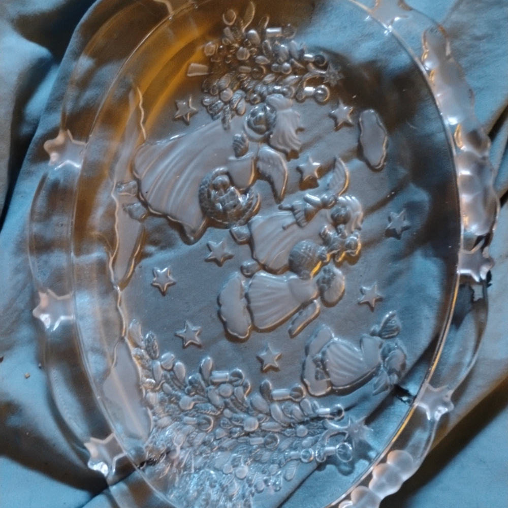 Clear Glass Decorative Plate with Star and Floral Design